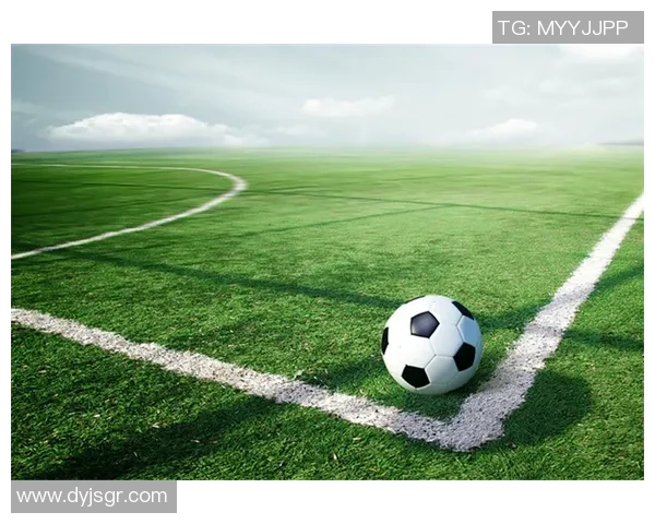 绿茵巨星同框闪耀共谱足球荣耀时刻